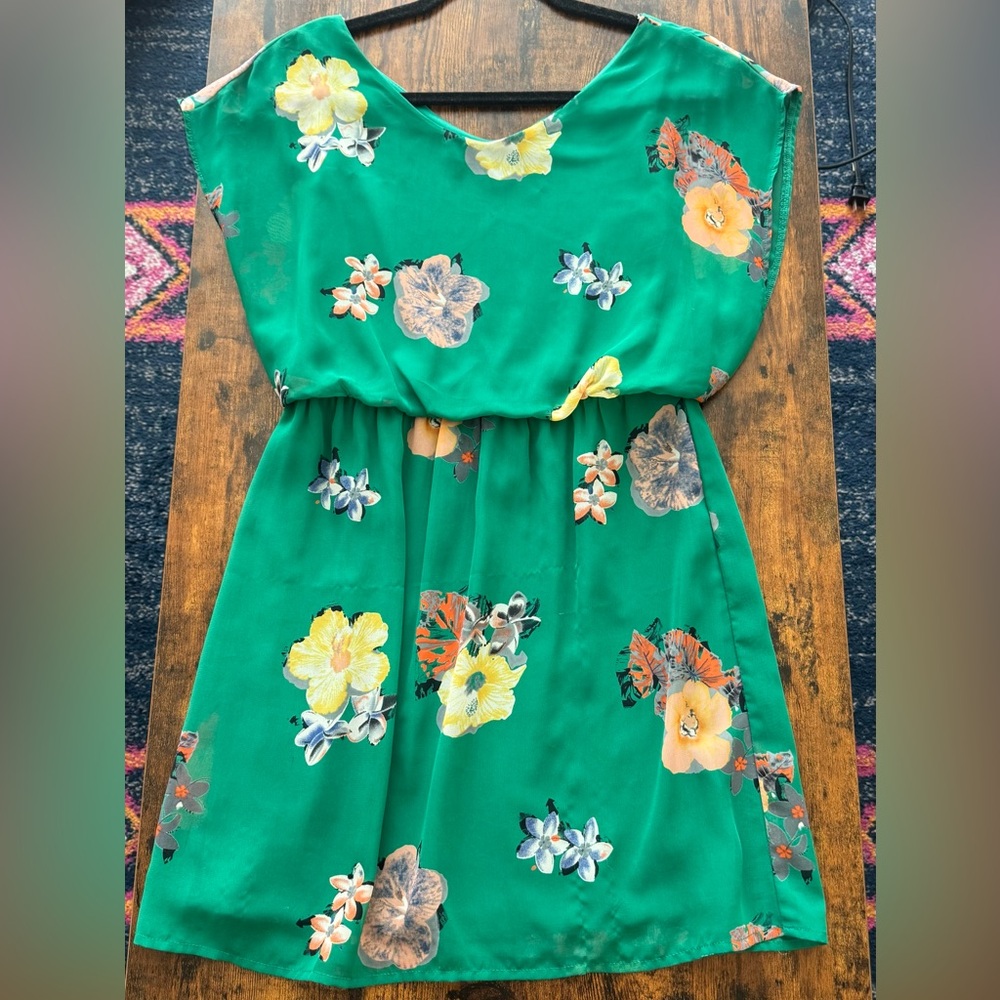 Forever 21 Green Floral Dress